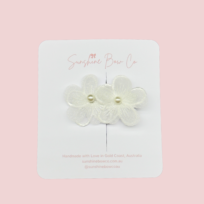 pretty white flower lace hair clip for girls.